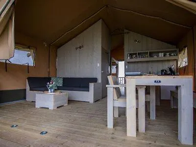 Camping Recreatiepark De Markplas *