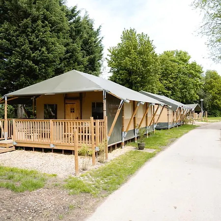 Recreatiepark De Markplas 캠프장 Opheusden