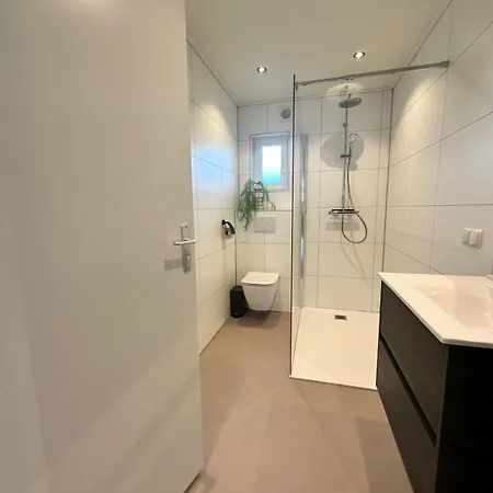 Recreatiepark De Markplas 캠프장 *