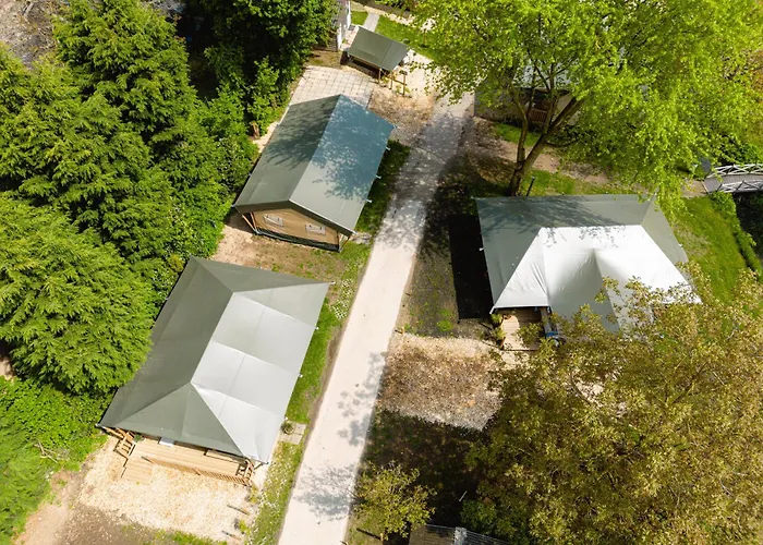 Recreatiepark De Markplas אתר קמפינג *